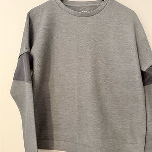 Women’s Under Armour Active wear Sweater